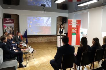 Konferencja pt. „Europa – wizje i strategie na przyszłość” odbyła się w II LO